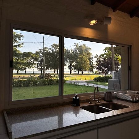 Chascomús Casa Chalet Ensuenos Vista A La Laguna מראה חיצוני תמונה
